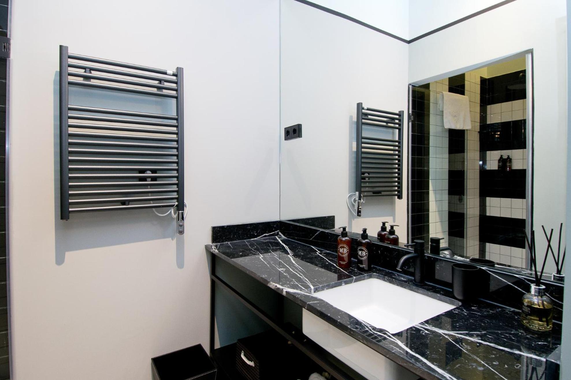 Amor De Dios 17 Boutique Apartments มาดริด ภายนอก รูปภาพ